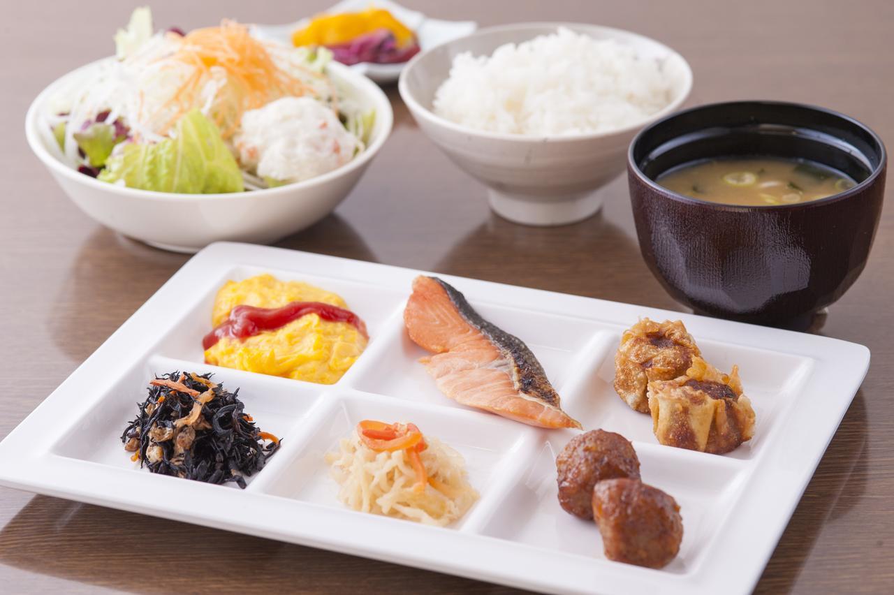 Hana Hotel Fukaya & Spa Екстер'єр фото
