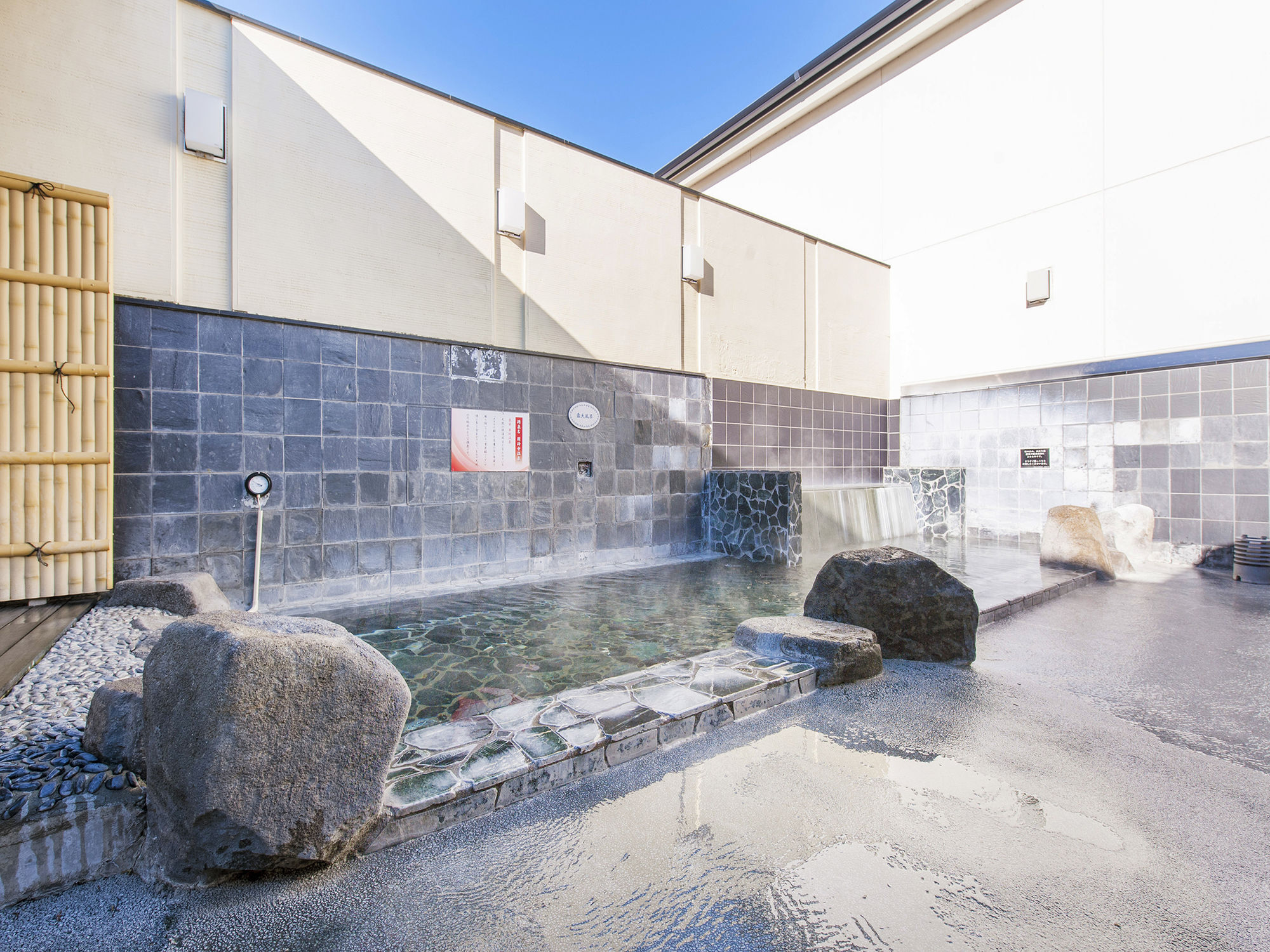 Hana Hotel Fukaya & Spa Екстер'єр фото